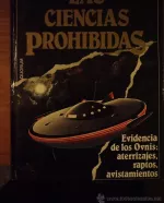 Portada del libro Evidencia de los OVNIs: aterrizajes raptos avistamientos, de José Antonio Valverde y otros.